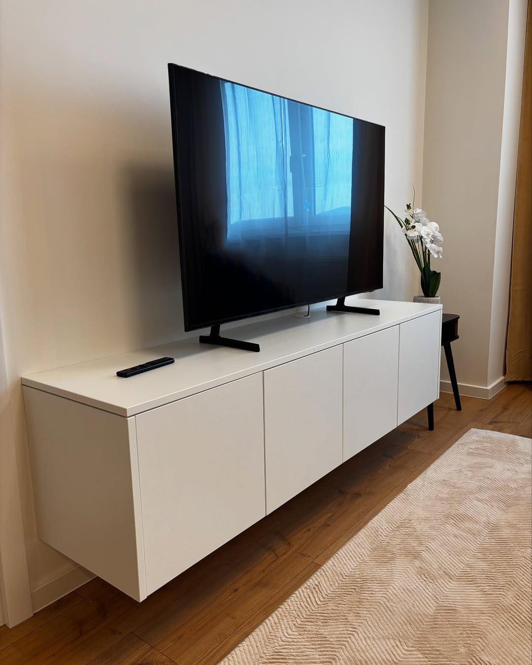 TV komoda po meri - izrada nameštaja Sofix Niš, model 24