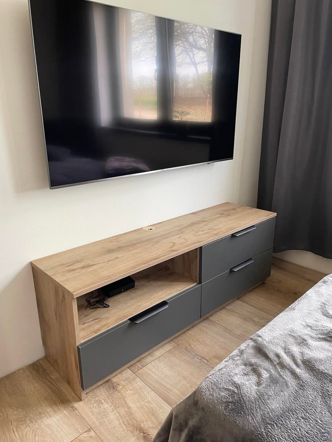 TV komoda po meri - izrada nameštaja Sofix Niš, model 26